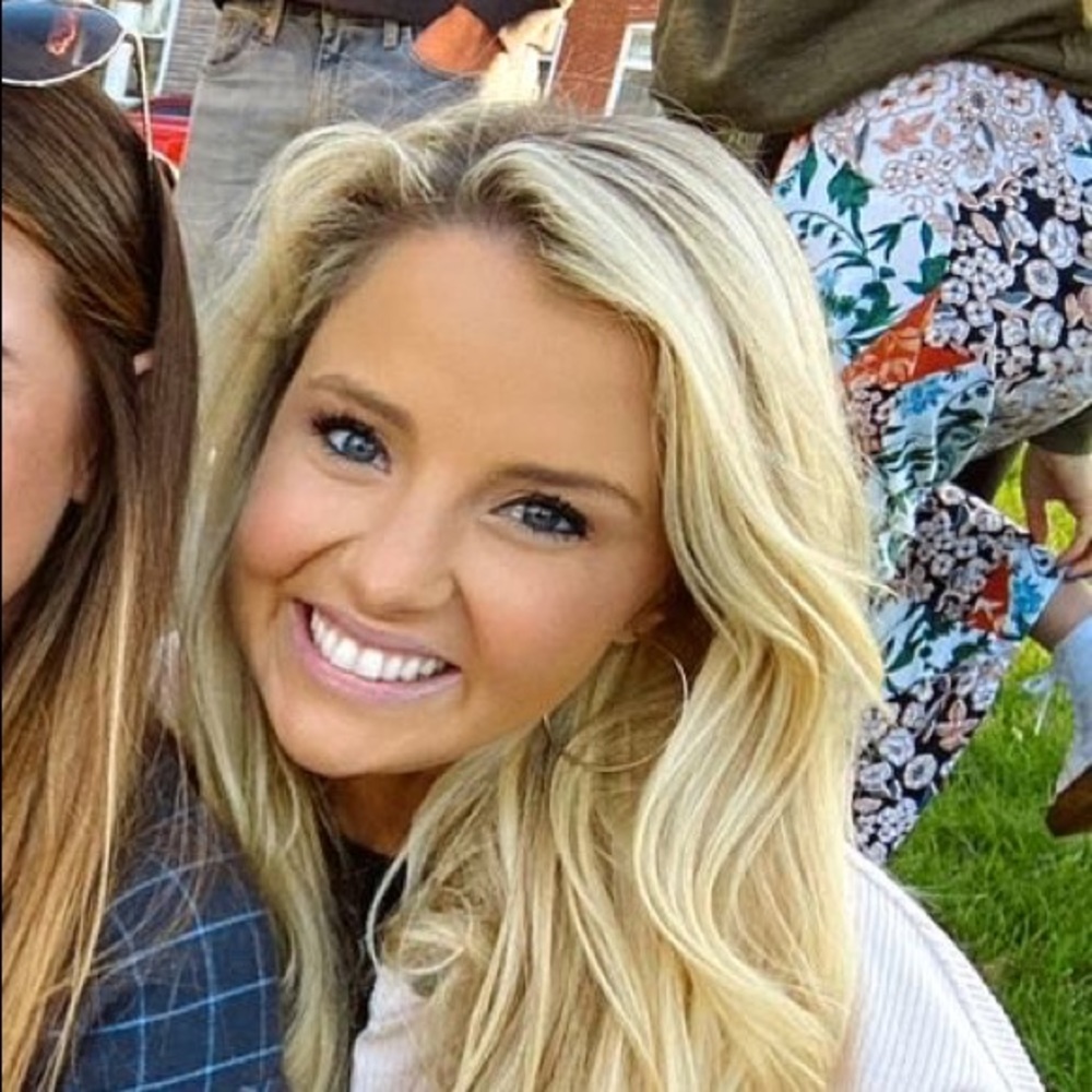 Meet your Posher, Caitlin